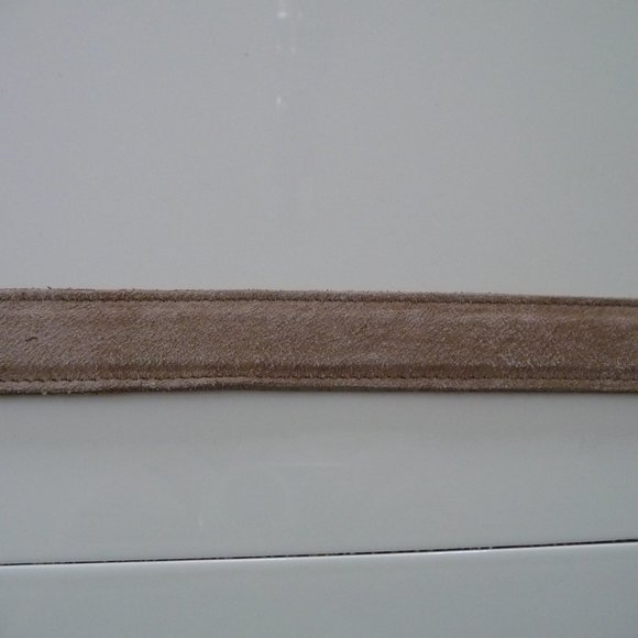 SAND CASTLE VINTAGE TAN GENUINE SUEDE CHROME MAT BUCKLE MINIMALIST WOMEN BELT M - Picture 2 of 4